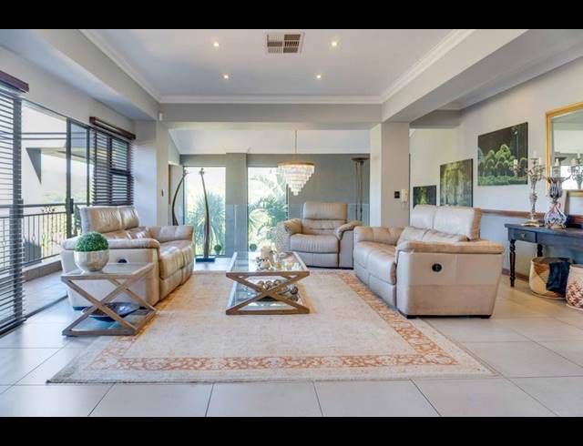 4 BEDROOM HOUSE FOR SALE IN RUIMSIG